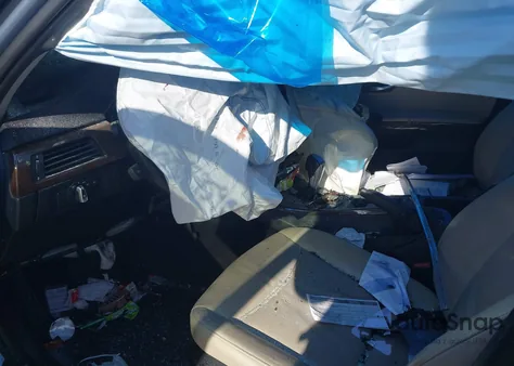 2011 BMW 328I from USA, damaged, VIN WBAPH5C53BA440512